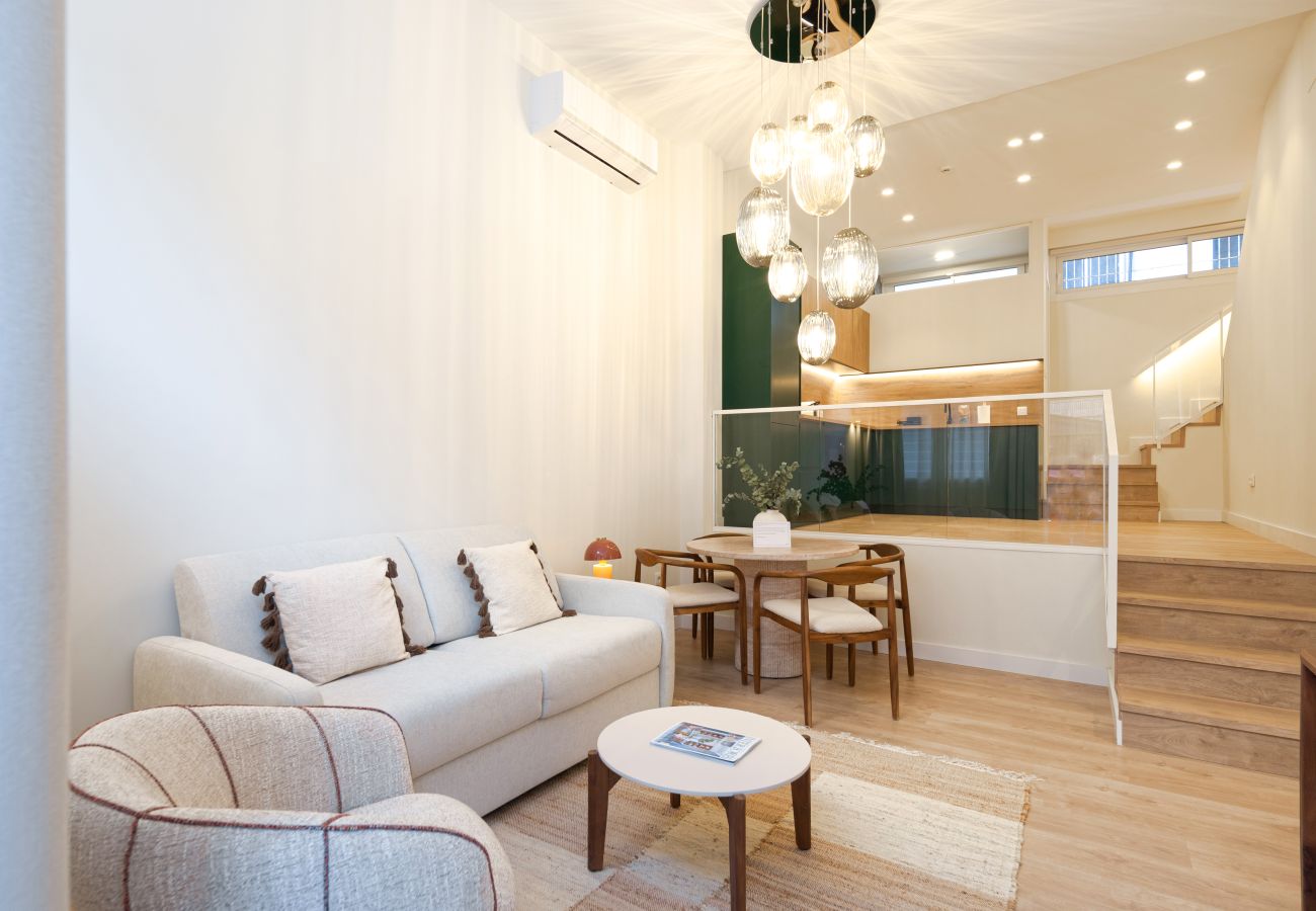 Apartment in Seville - Optimum Triana Duplex Suites I