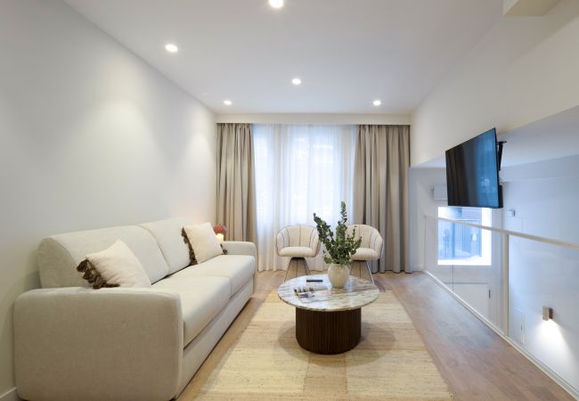 Apartment in Sevilla - Optimum Triana Duplex Suites II
